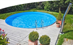 Bari Rundschwimmbecken